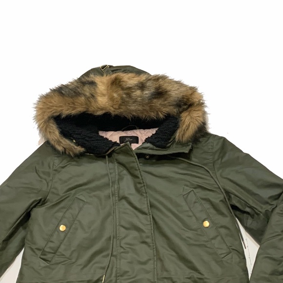 j. crew women's quilted Olive Green Parka with Faux Fur Hood - Picture 2 of 6